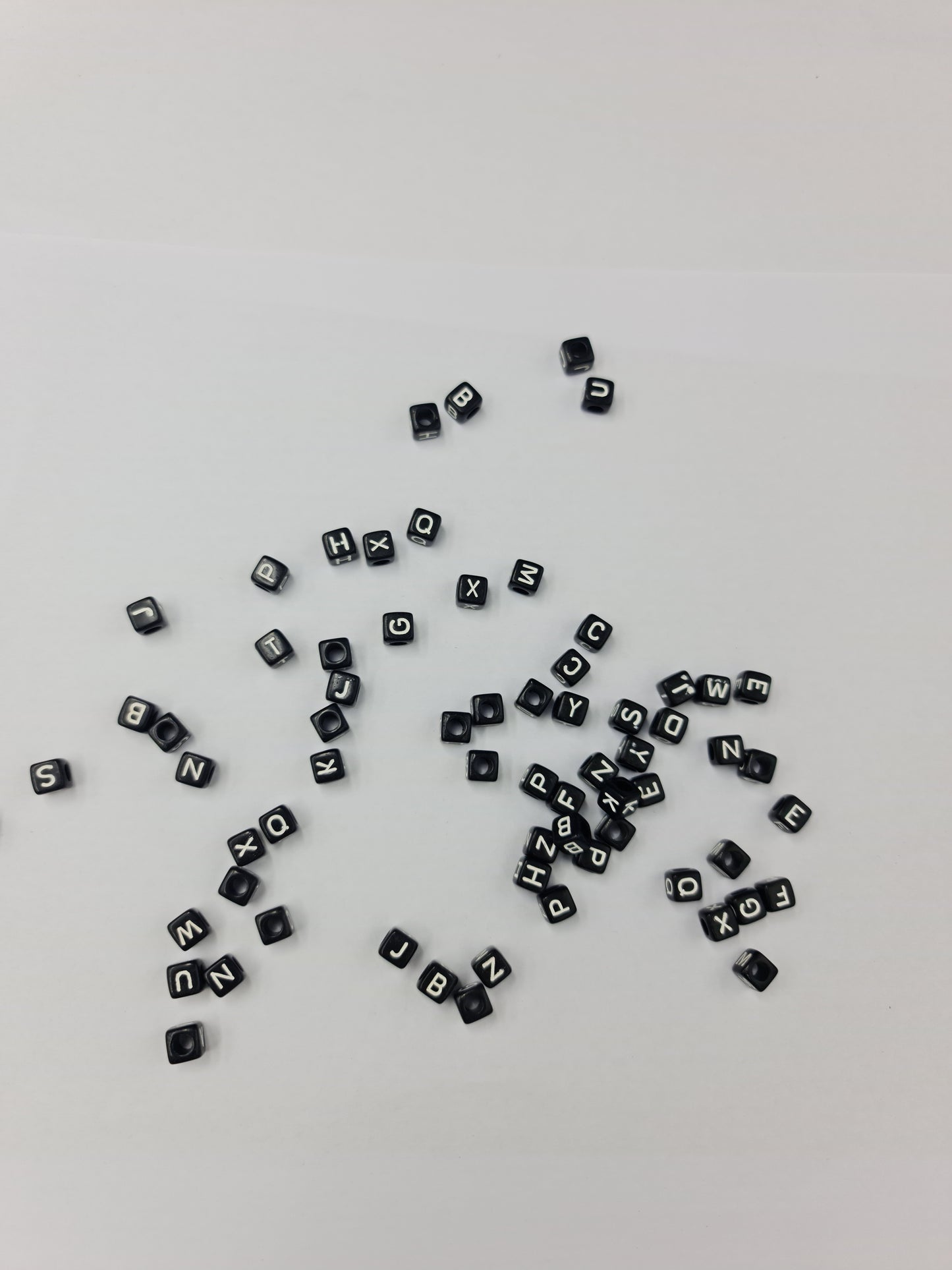 Plastic Alphabet Beads (Square) (PACKS OF 50,100 & 200)