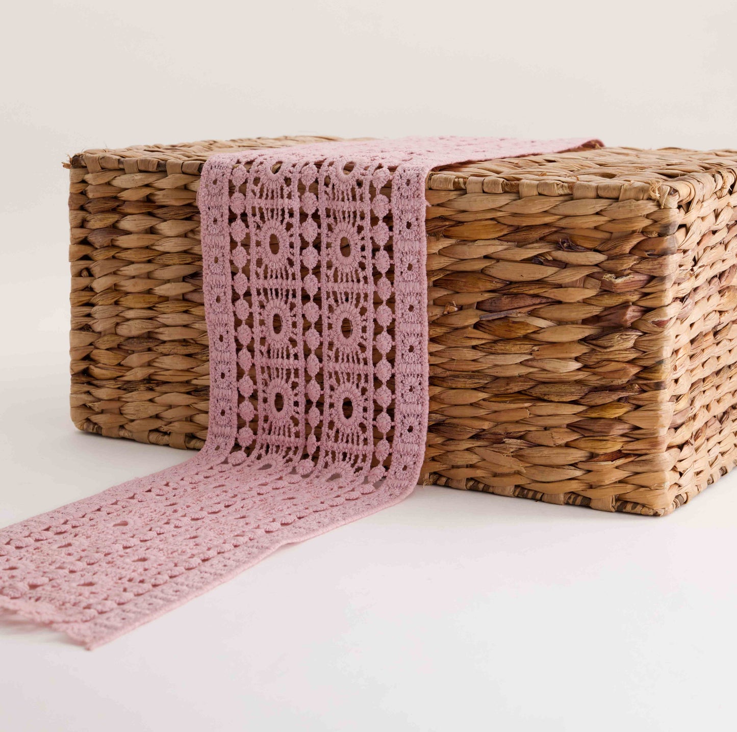 Edge Polyester Lace (SOLD PER METER)