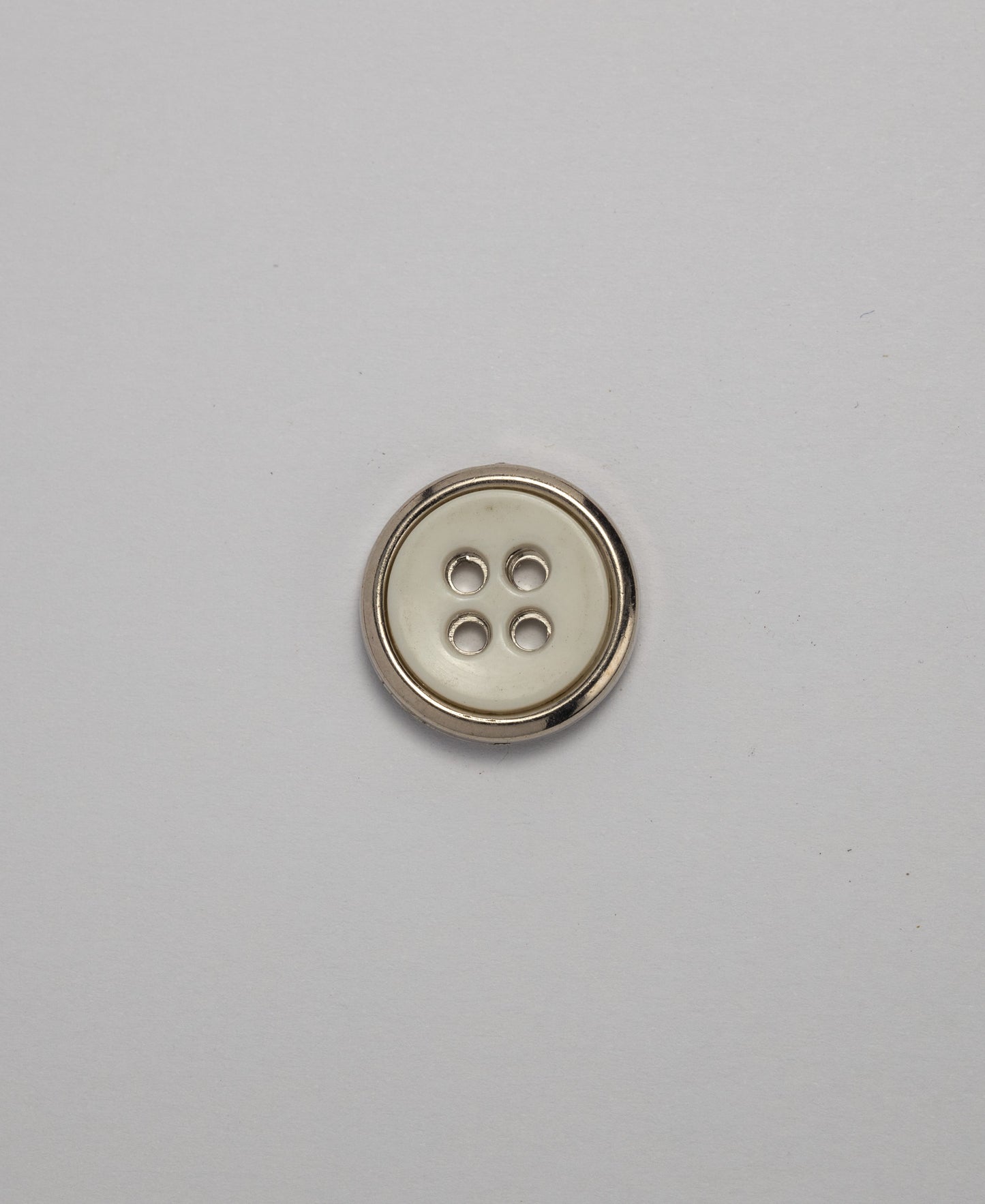 4 Hole Button (PACK OF 10)