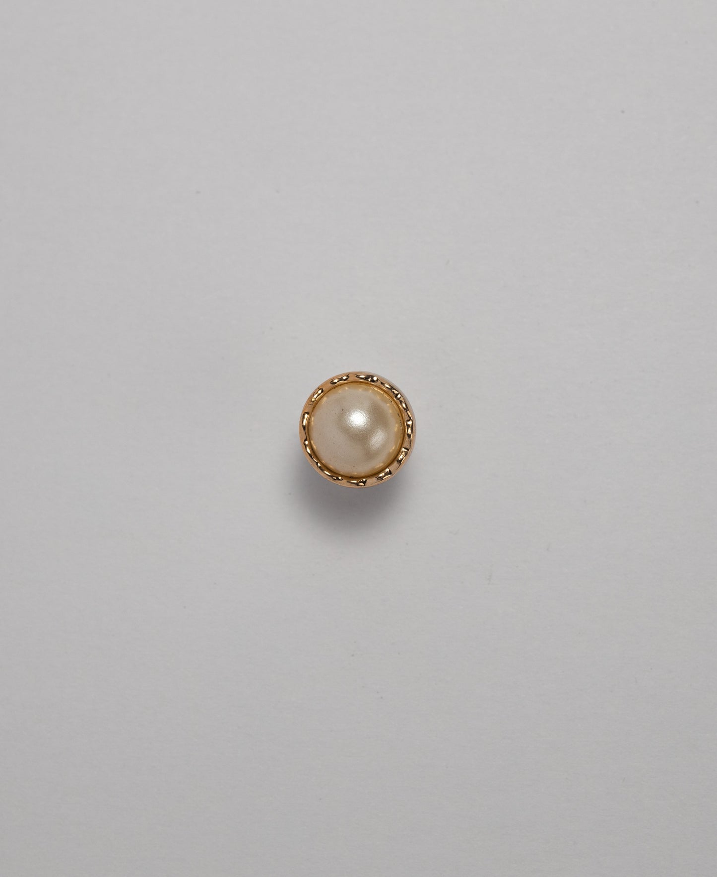 Pearl Jagged Rim Buttons - Shank - 10mm - Gold (SOLD IN PACKS OF 10)