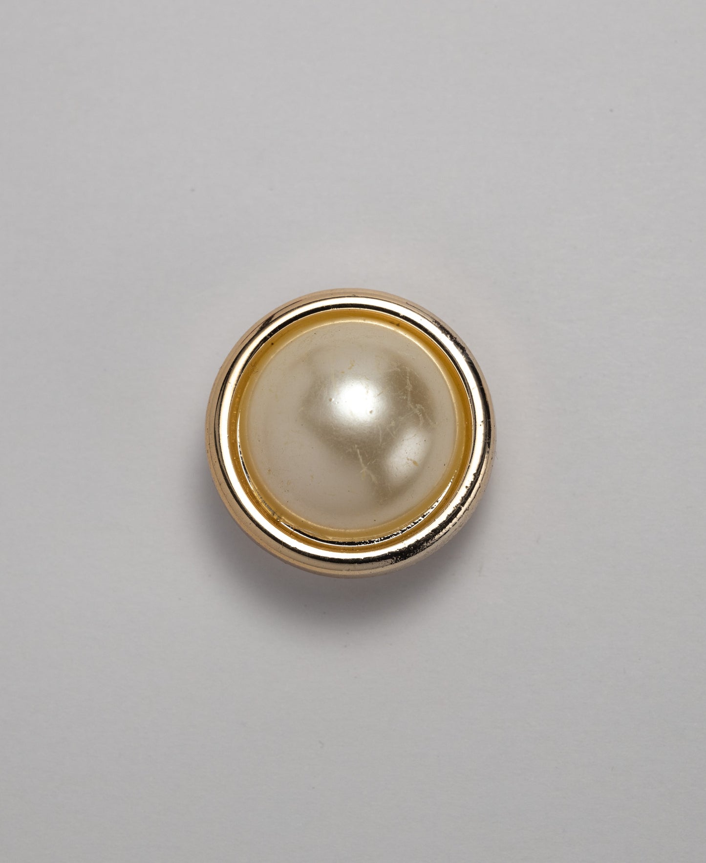 Pearl Rim Buttons - Shank - 25mm - Gold (SOLD IN PACKS OF 5)
