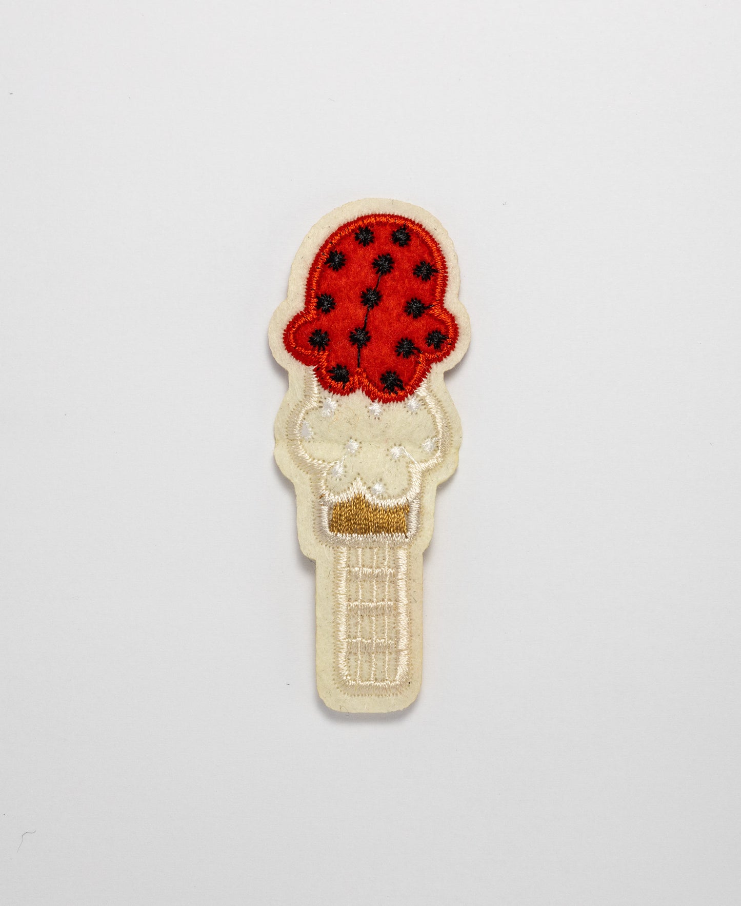 Iron on Motif- White/Red/Gold Ice Cream