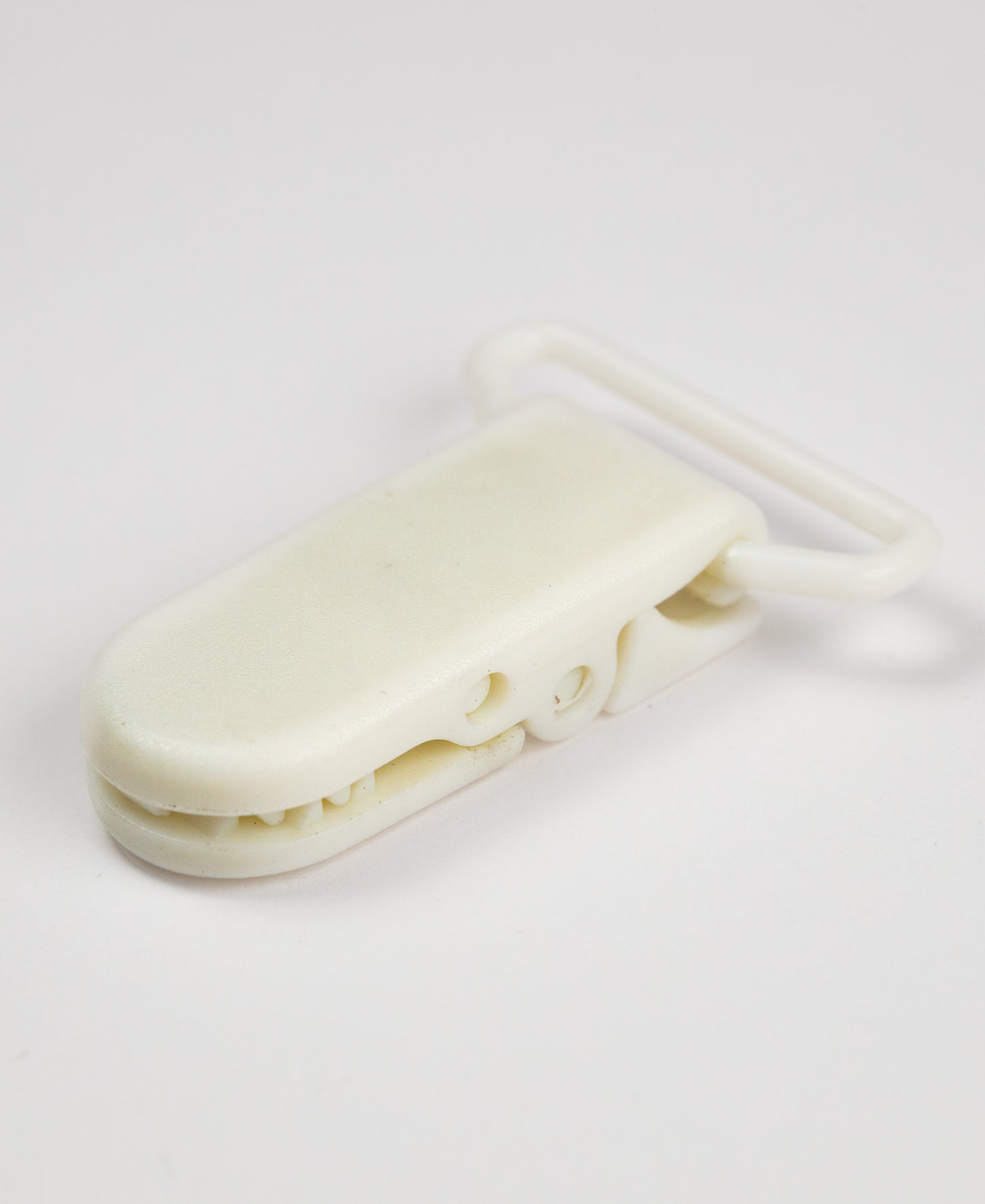 Plastic Dummy Clip -(WHITE)