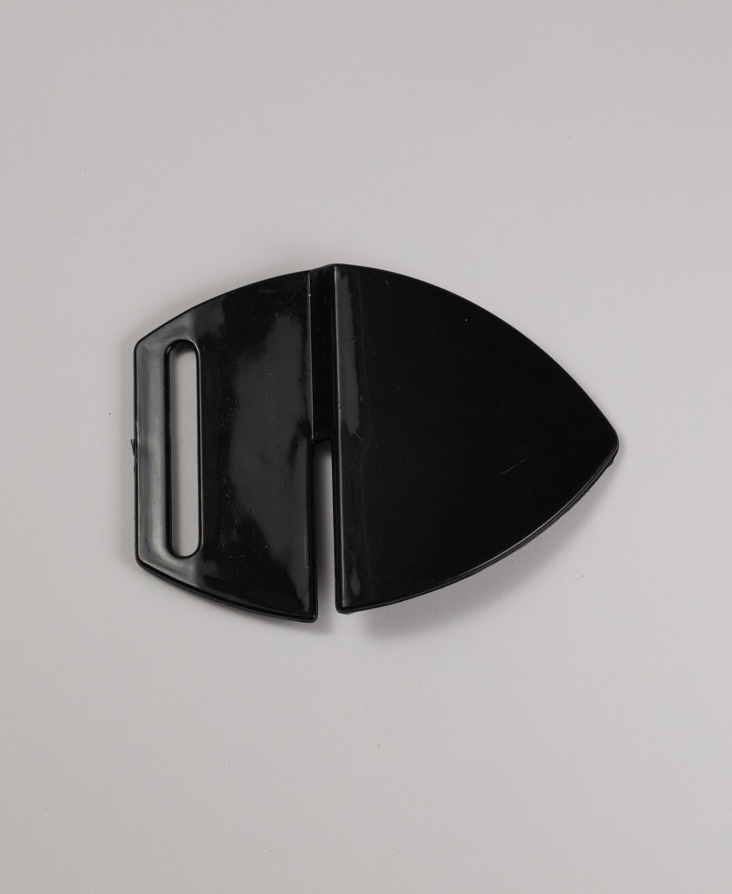 Fancy Buckle - Interlocking Black Leaf Shape (120 x 75mm)