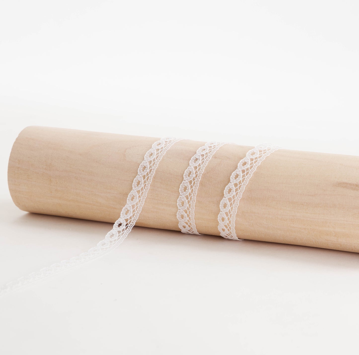 Scalloped Nylon Lace (SOLD PER METER)