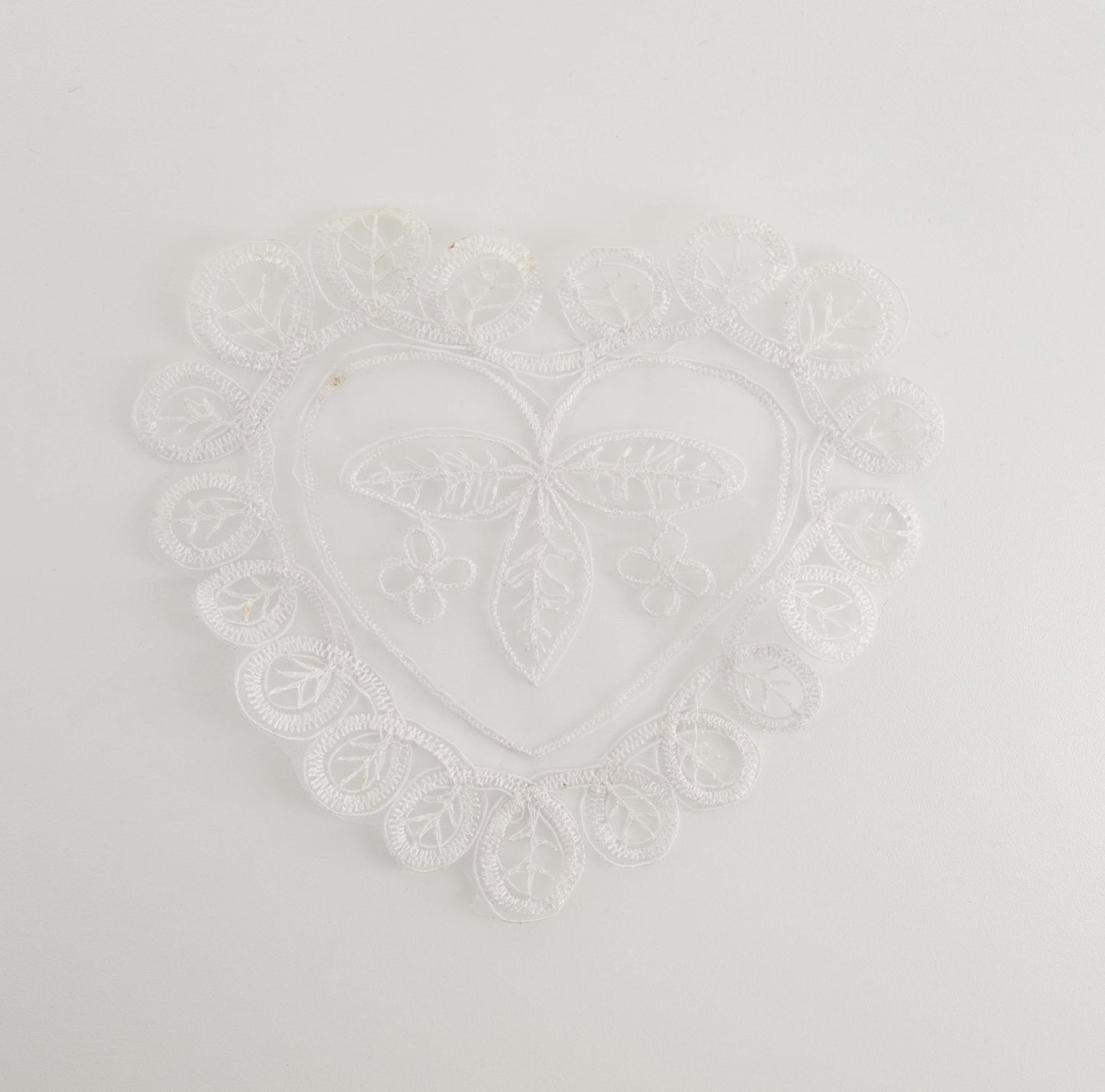 Fancy Heart Designed Organza Motif