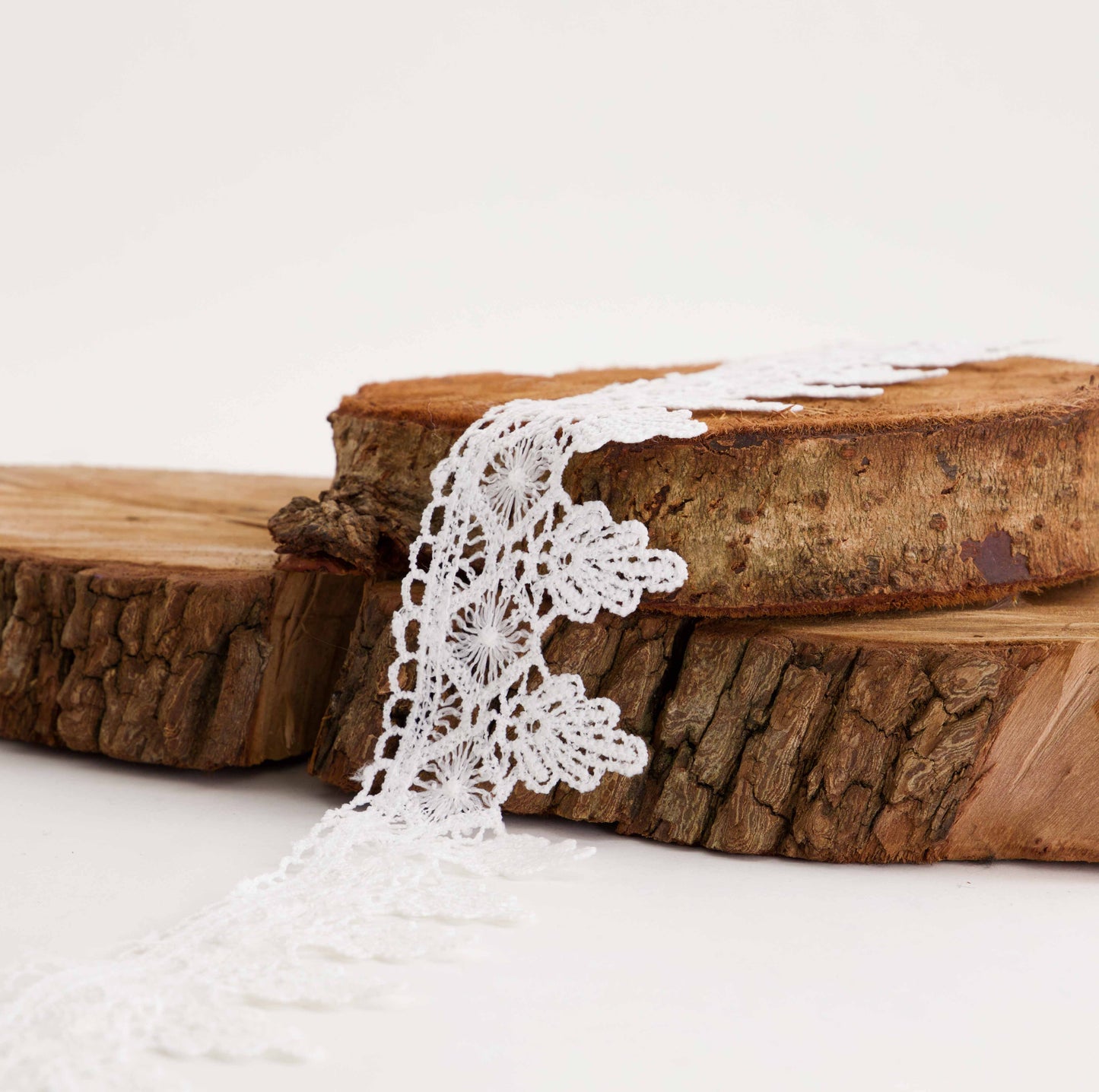 Scalloped Milk Lace (SOLD PER METER)