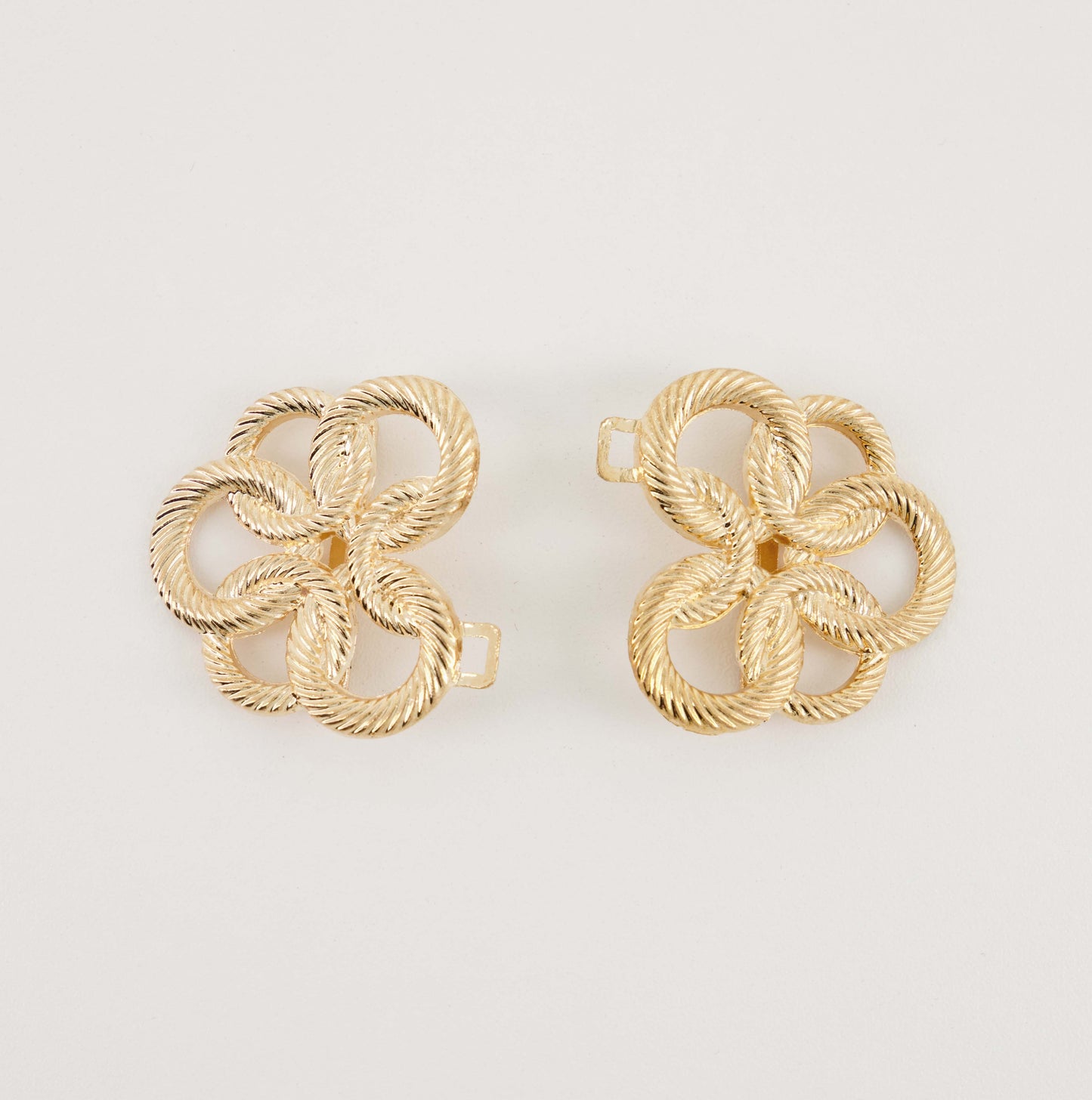 Gold Interlocking Buckle (7.5cm)