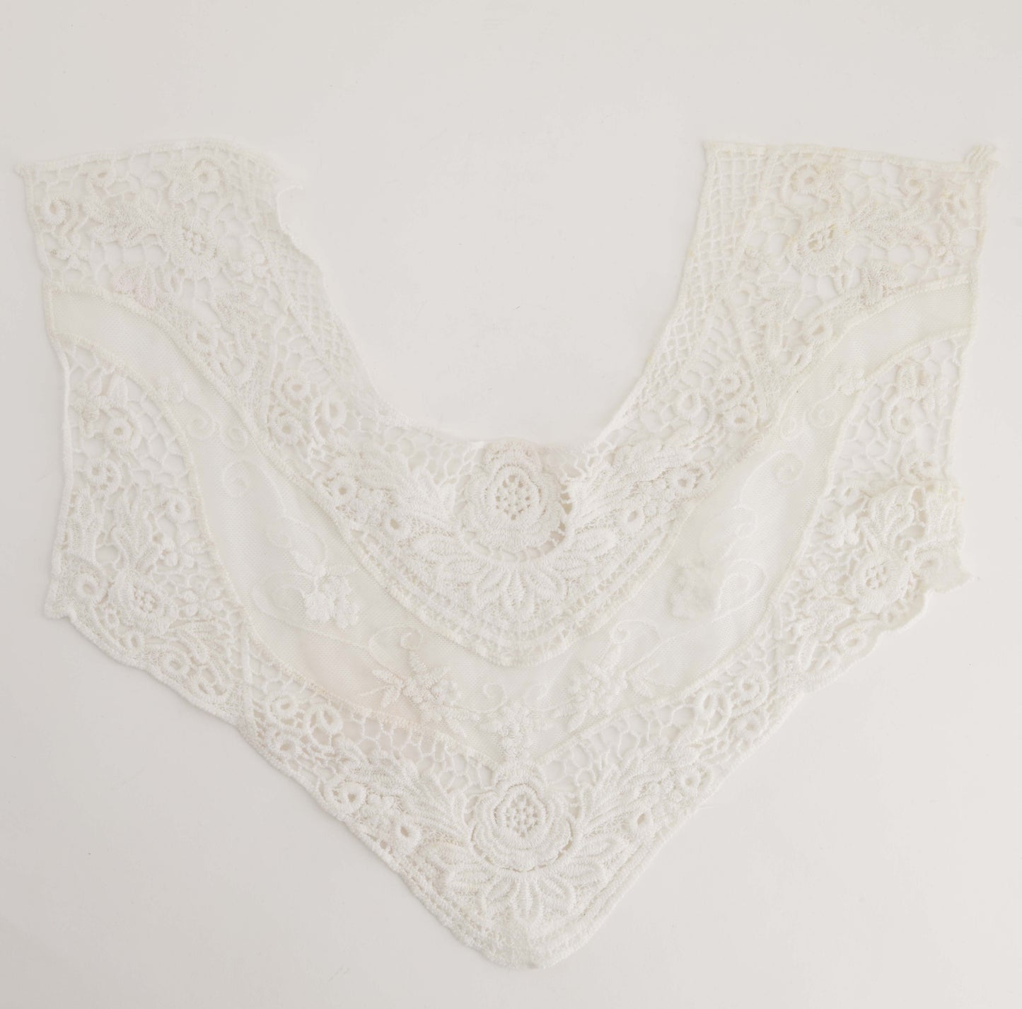 Knitted Collar Piece