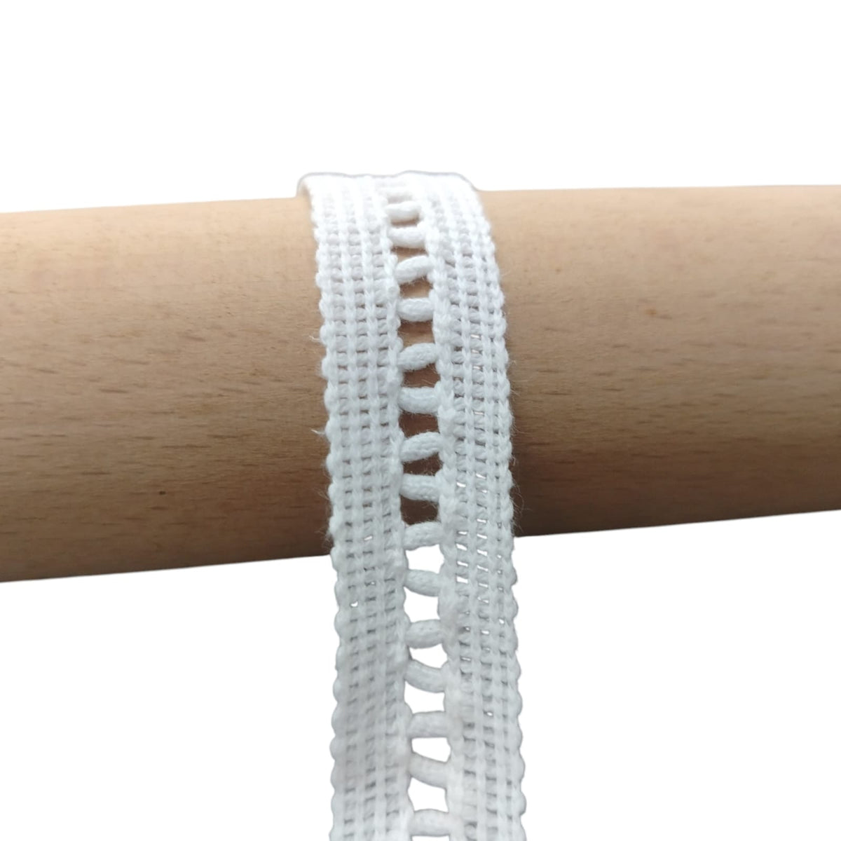 Cotton Ladder Lace - 2cm - White (SOLD PER METRE & PER CARD)