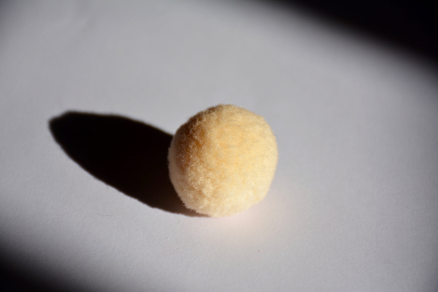 Loose Pom Poms (20mm) ( 9 Colours)