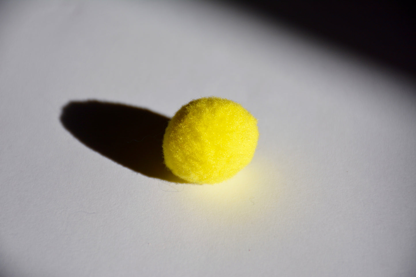 Loose Pom Poms (20mm) ( 9 Colours)