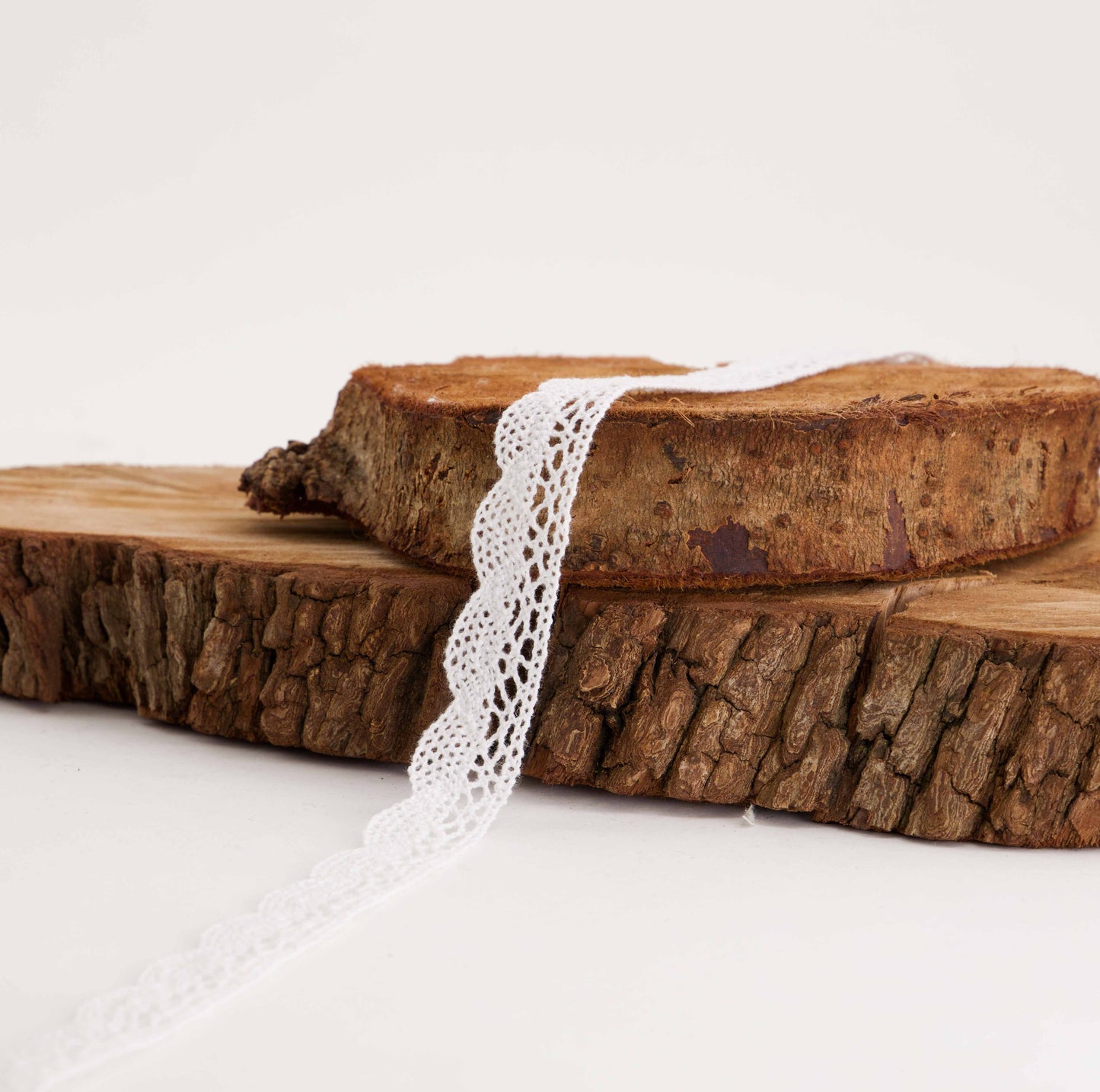 Edge Tortion Lace White  (SOLD PER METER)